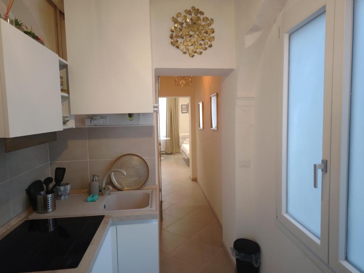 Guazzo Apartment - Self Check-In Парма Екстериор снимка